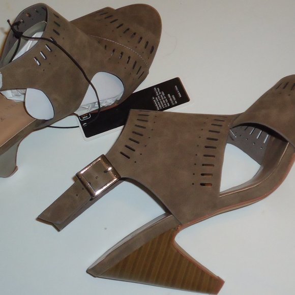 Vegan Leather Cut Out Booties - Picture 6 of 15